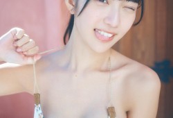 1. "热门影视圈八卦大揭秘"
2. "明星恋情动态频繁，影视圈内幕"
3. "新剧热播背后的影视圈故事"
4. "影视圈流言蜚语一网打尽"
5. "爆料：影视圈最新绯闻汇总"